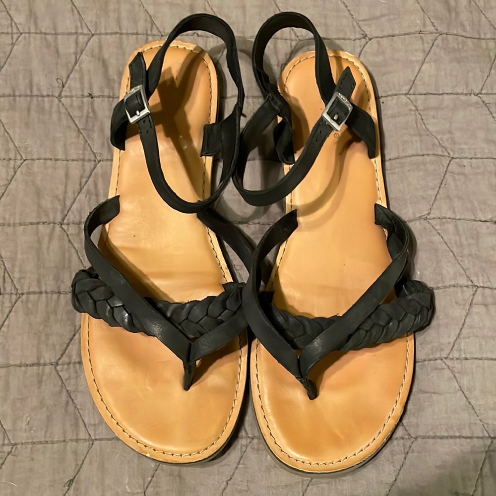 Toms sandals